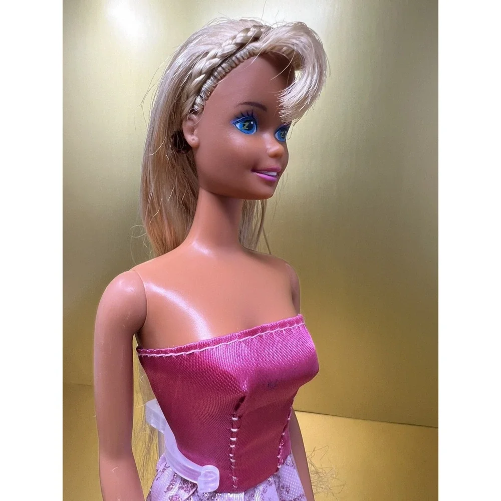Vintage Barbie Doll 1976 Mattel With Long Blonde Hair‎ and Blue Eyes Pink Dress